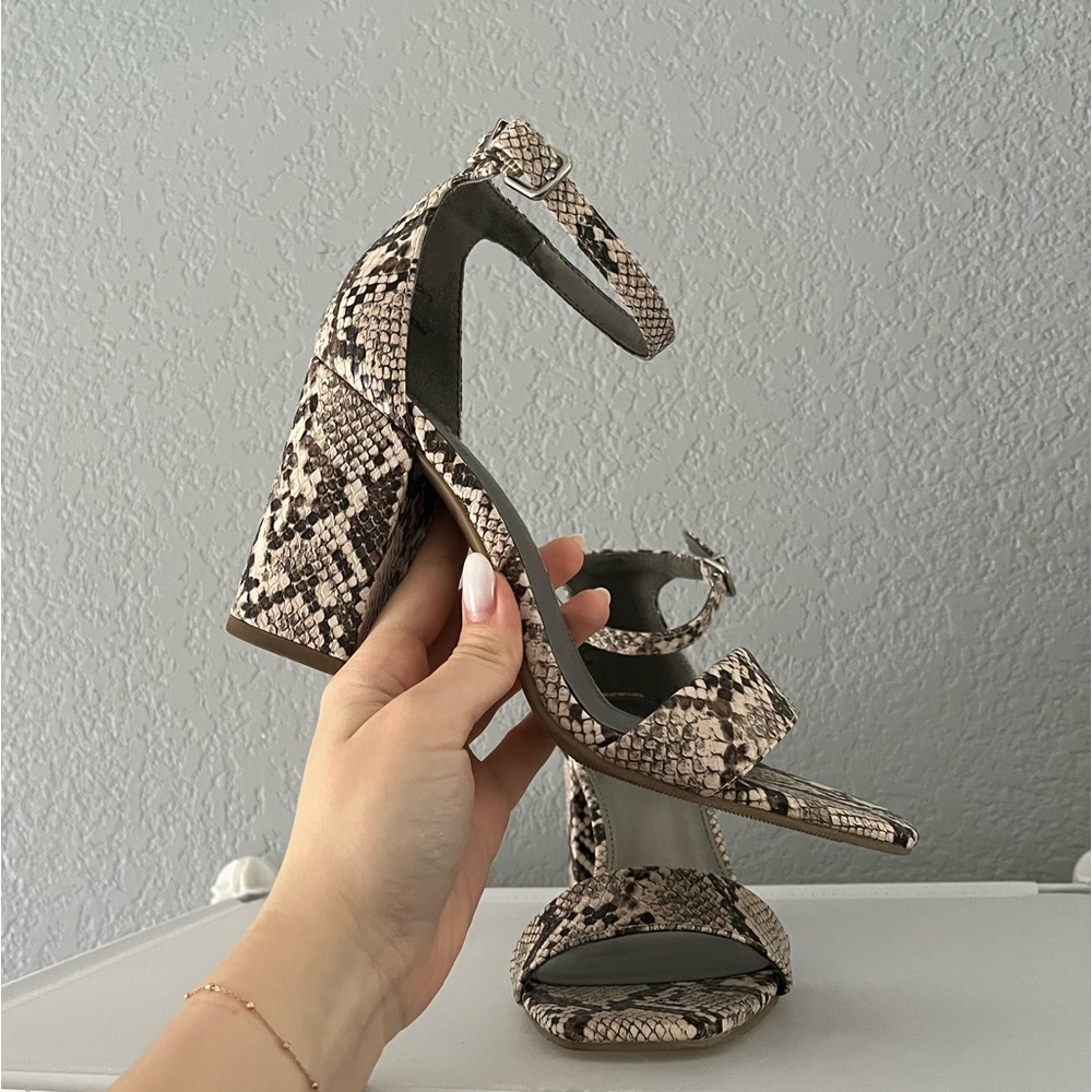 Worthington Becklyn Heels size 7